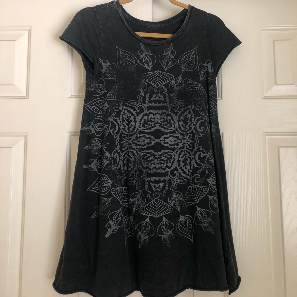 Mándala Shift Dress